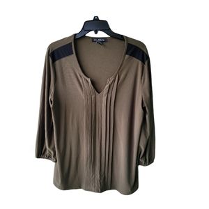 Elie McCarthy Green pleated knit blouse Size Large